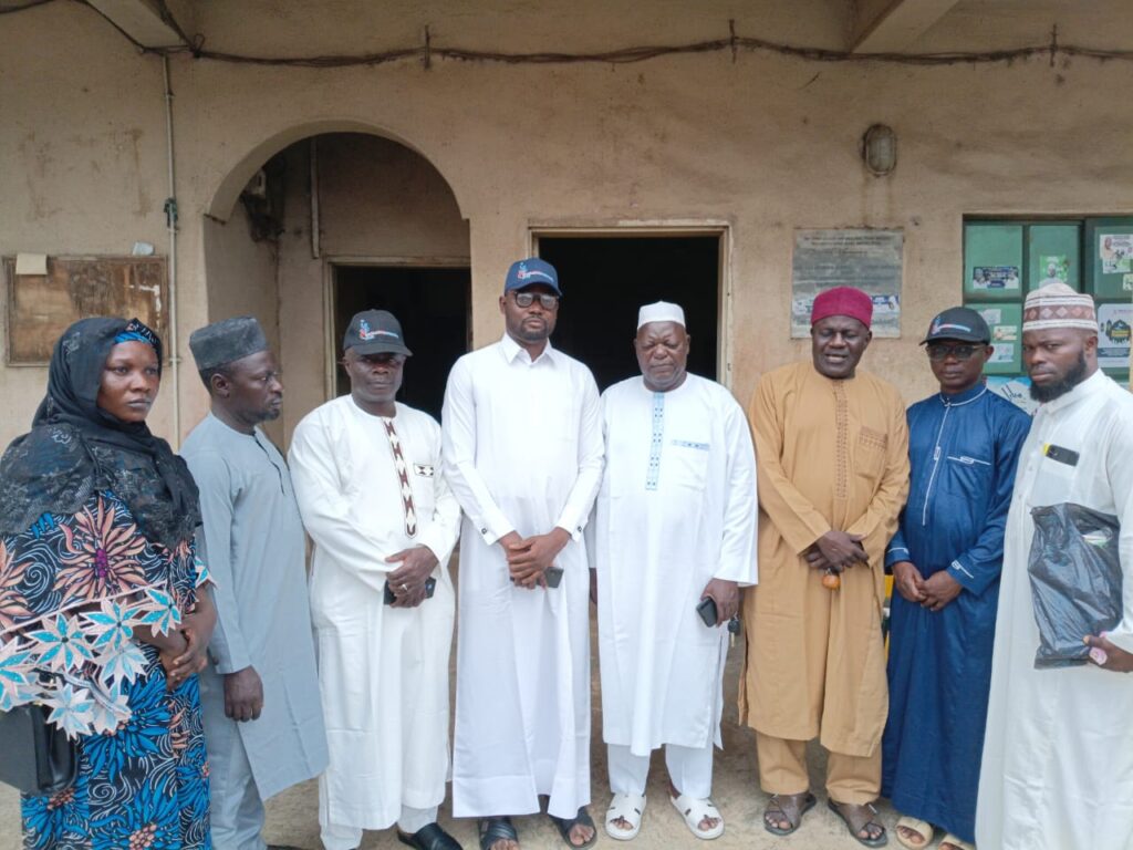 ALI AHMAD FOUNDATION REDEEMS FINANCIAL PLEDGE TO SUMMIT OF MUSLIM ORGANIZATIONS, ILORIN, NIGERIA